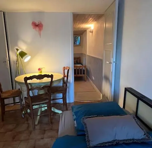 Appartement Triplex T4 83m2 Vue Avec Le Patio Et L'arrivée Autonome Bandol
