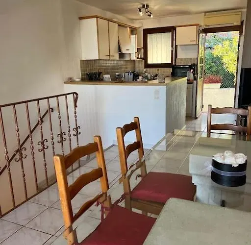 Triplex T4 83m2 Vue Avec Le Patio Et L'arrivée Autonome *